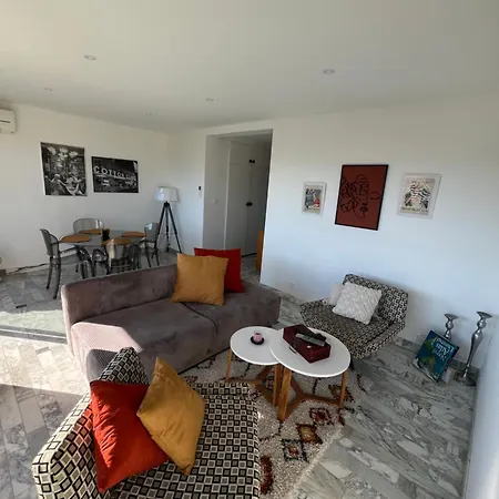 Bienvenue Chez Vous ! *